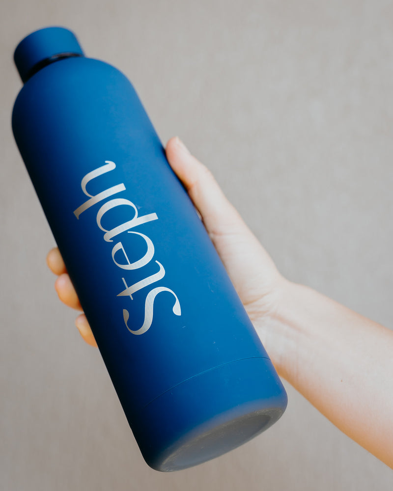 Luxe Soft Touch Bottle || 750ml - On the Go || Navy - SOLD OUT